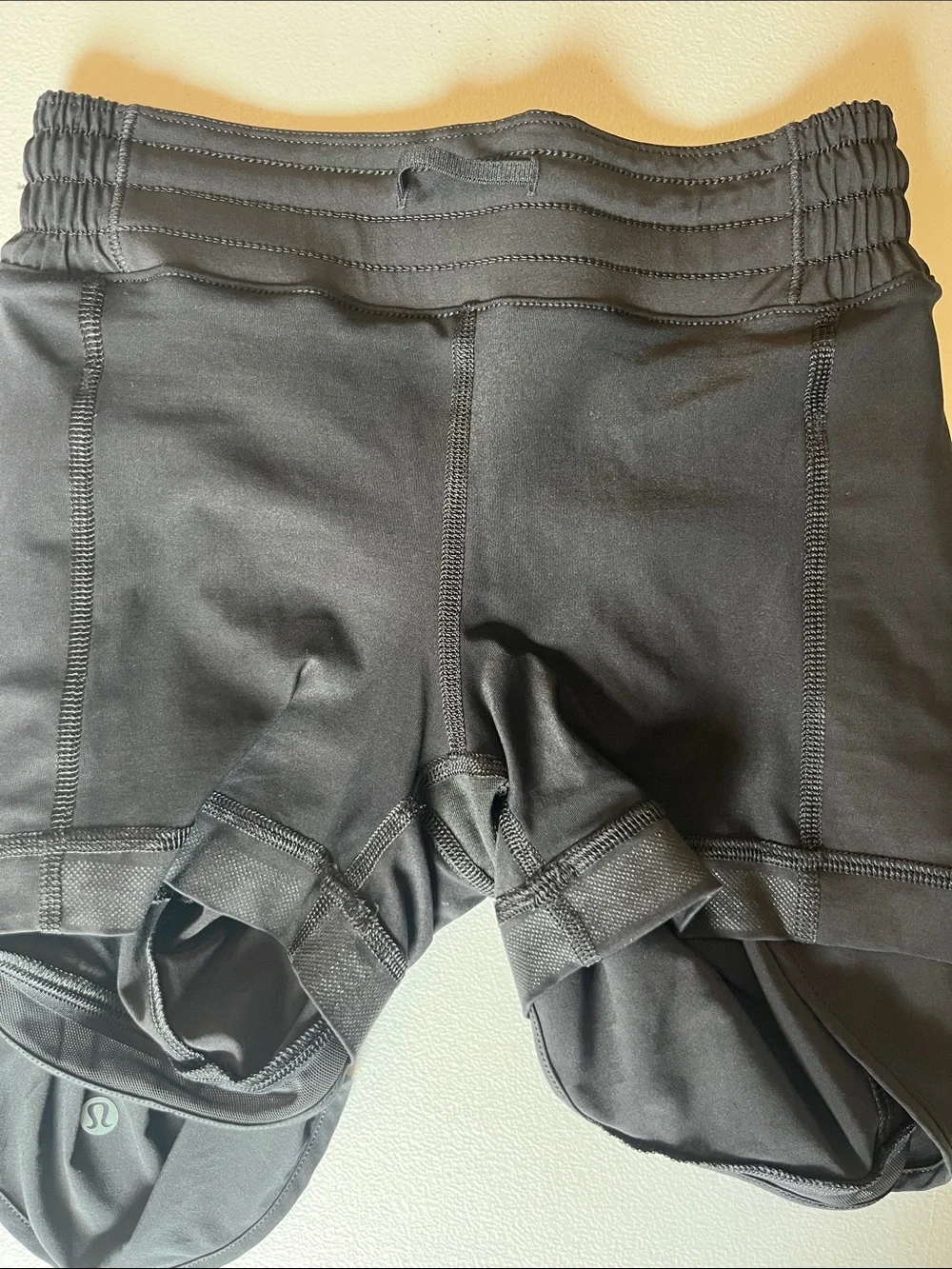 Lululemon Hotty Hot High-Rise Skirt in Black